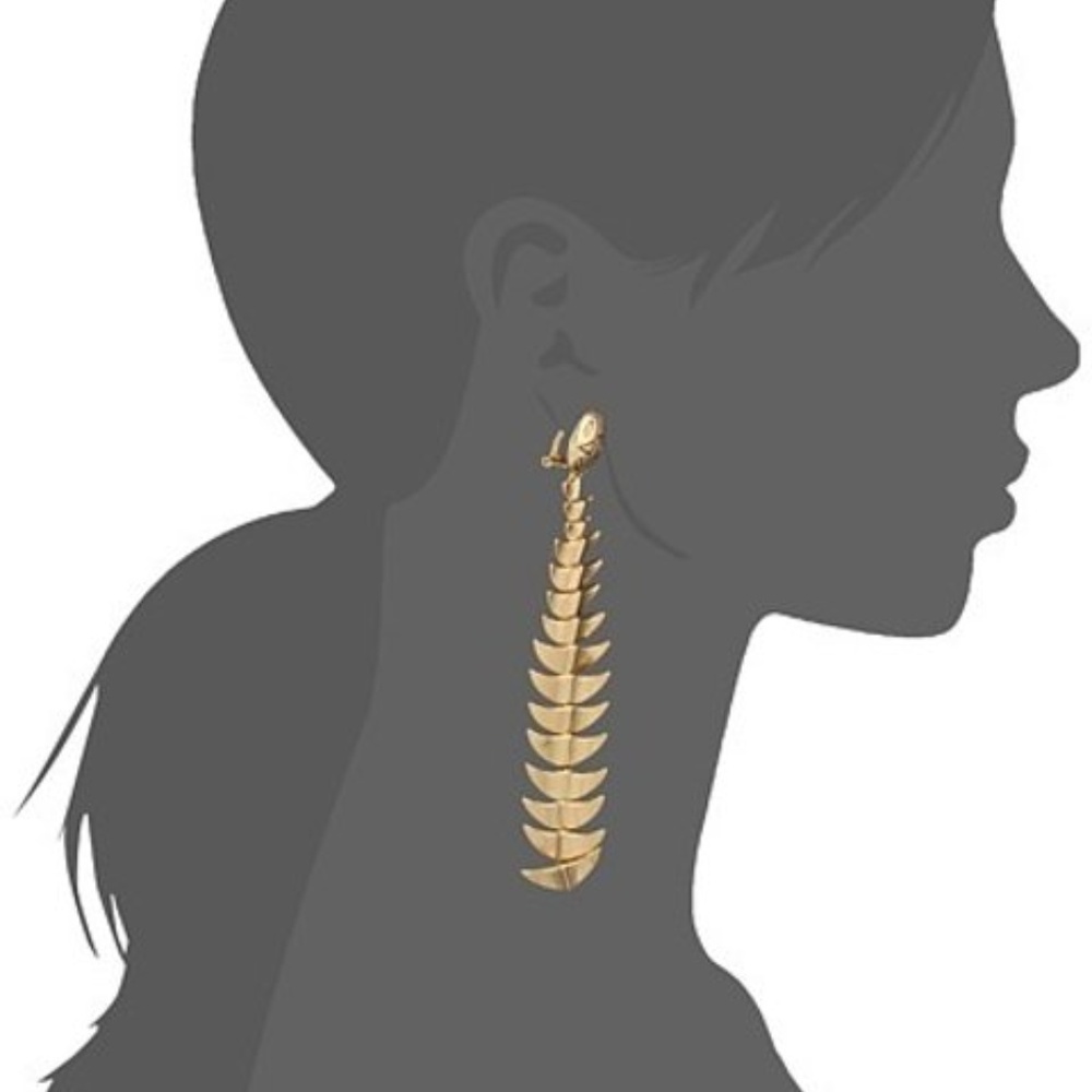 Last one! NWT House of Harlow Dorado Earrings